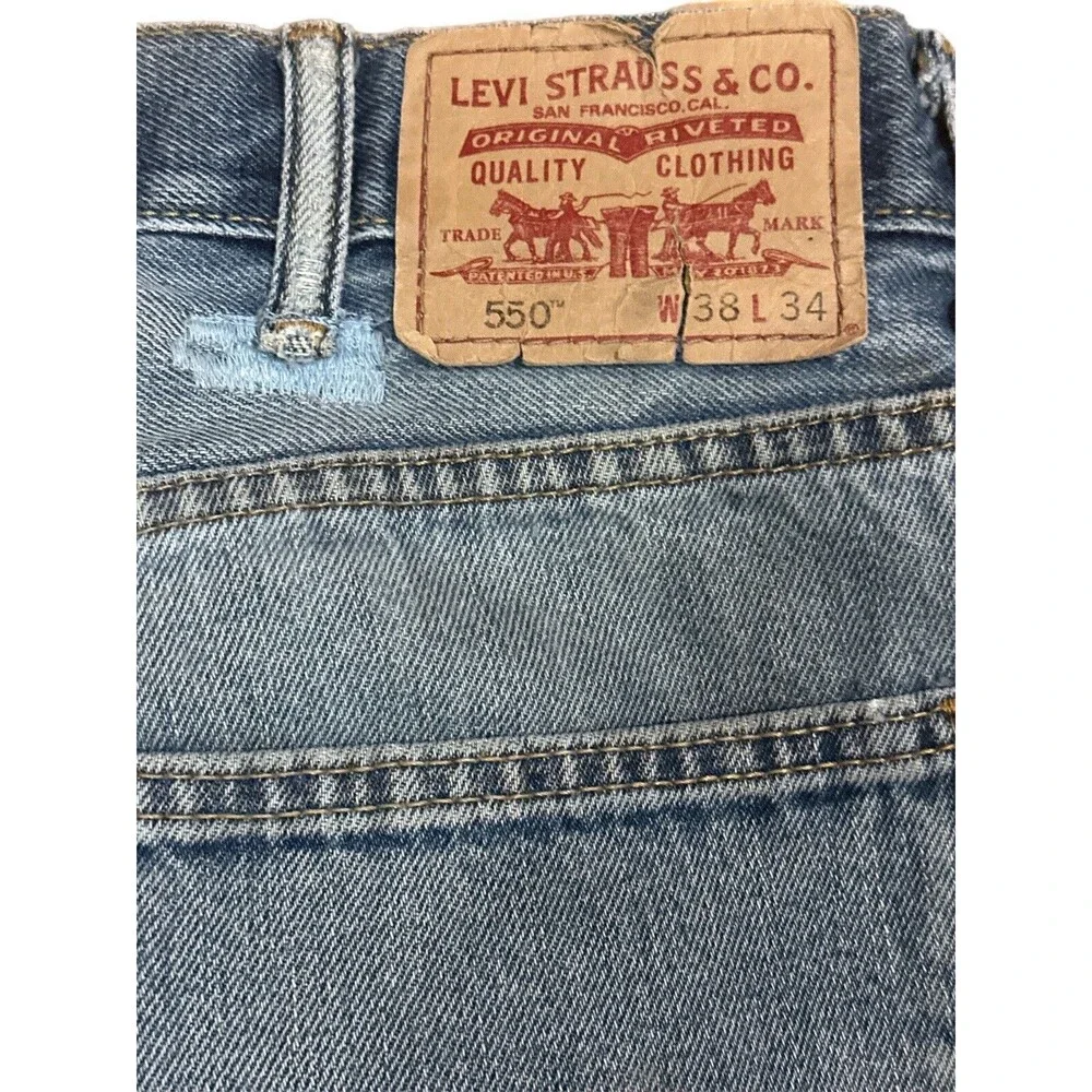 Levi's 550 Relaxed Fit Straight‎ Blue Medium Wash Denim Jeans Men’s Size 38X34